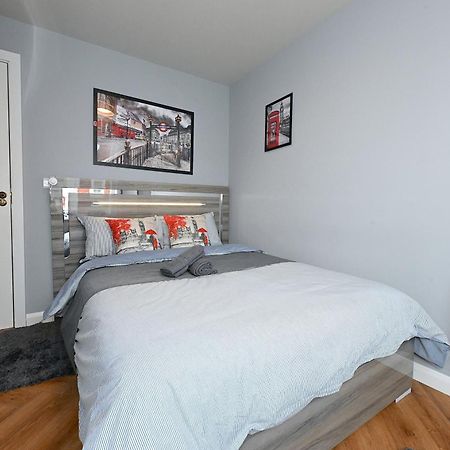 2 Bedroom Flat In Wood Green Piccadilly Line London Eksteriør bilde