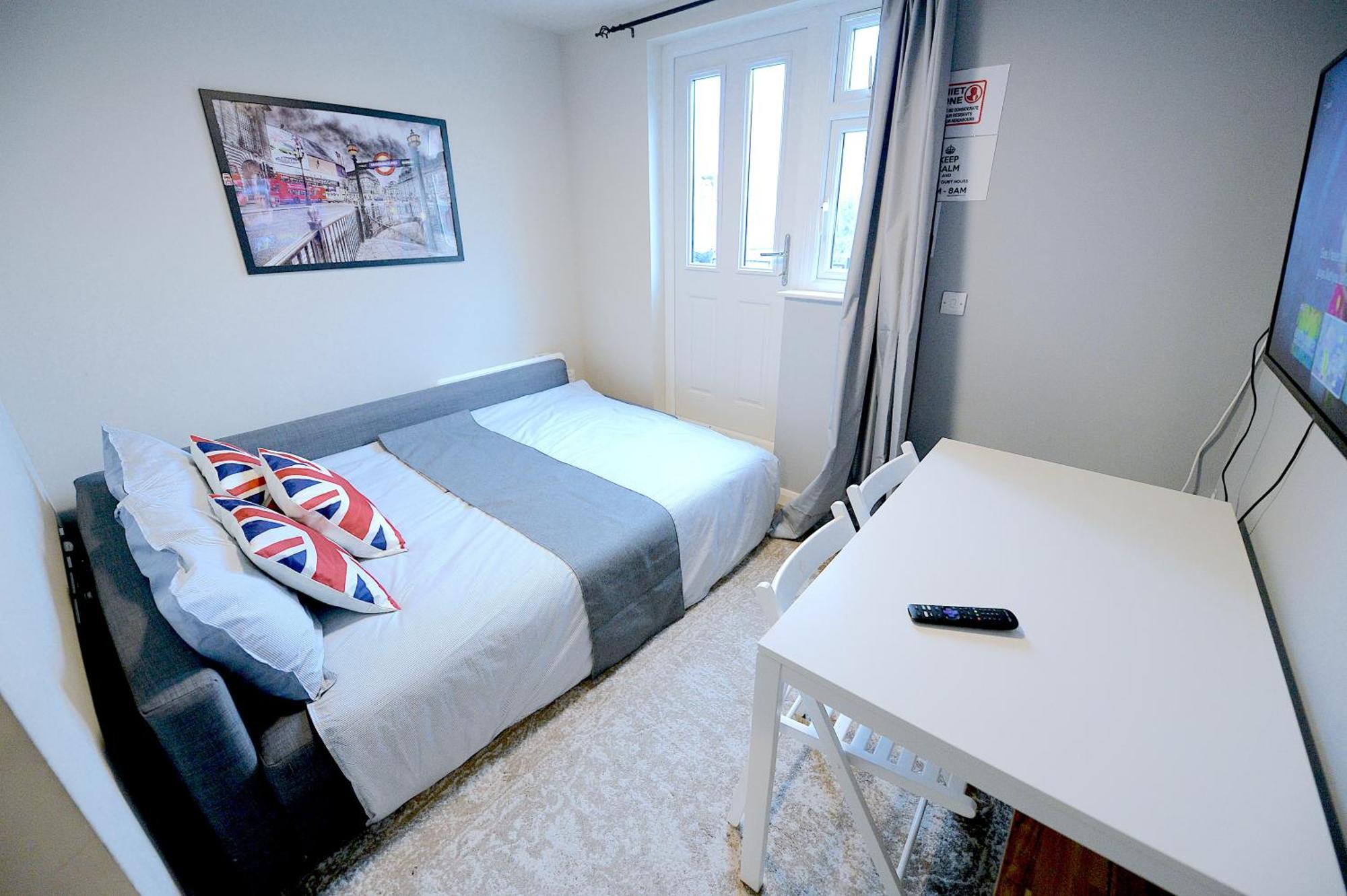 2 Bedroom Flat In Wood Green Piccadilly Line London Eksteriør bilde