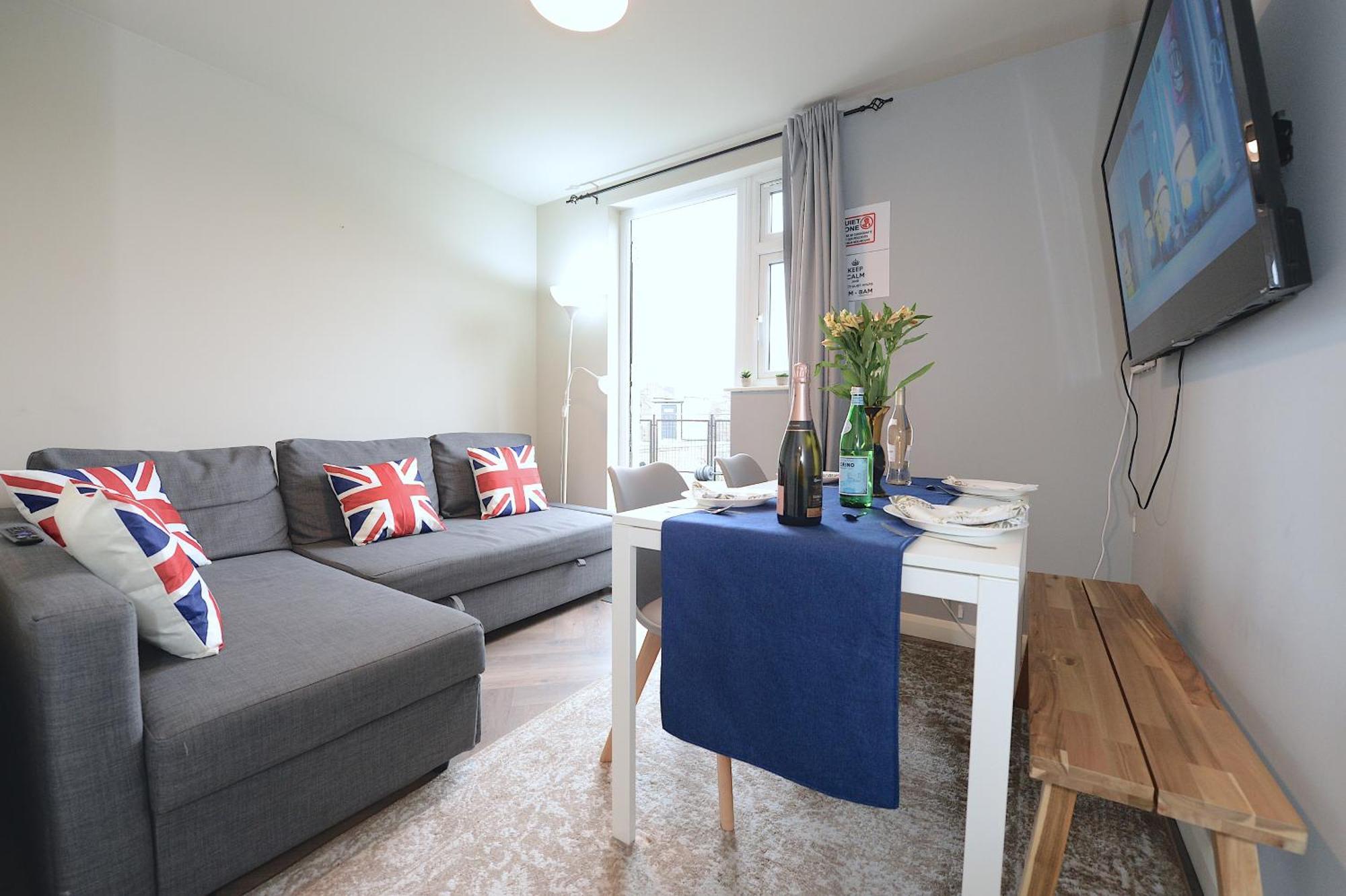 2 Bedroom Flat In Wood Green Piccadilly Line London Eksteriør bilde