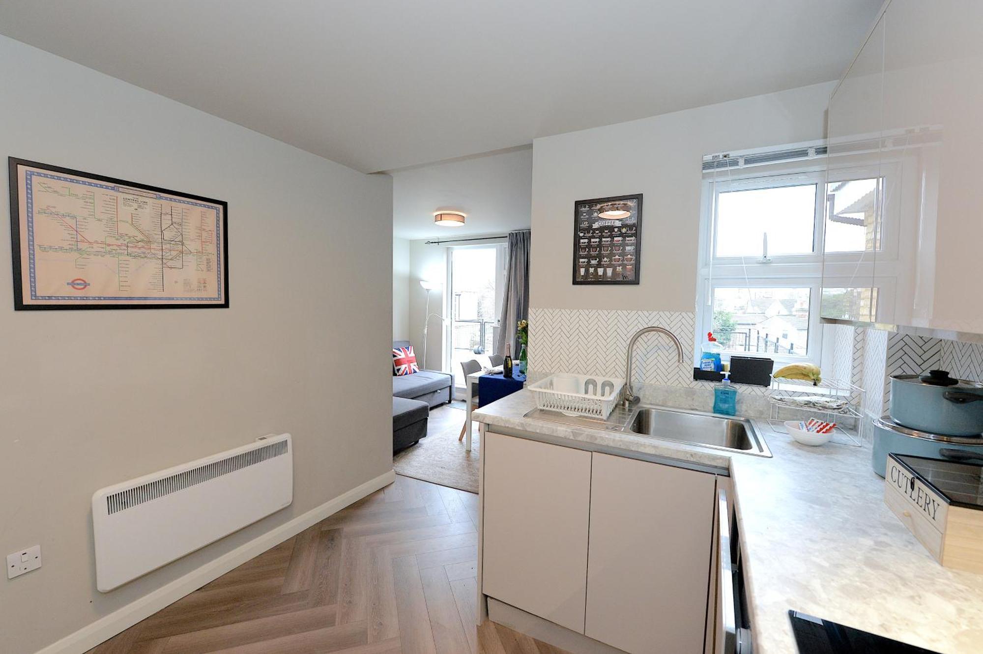 2 Bedroom Flat In Wood Green Piccadilly Line London Eksteriør bilde