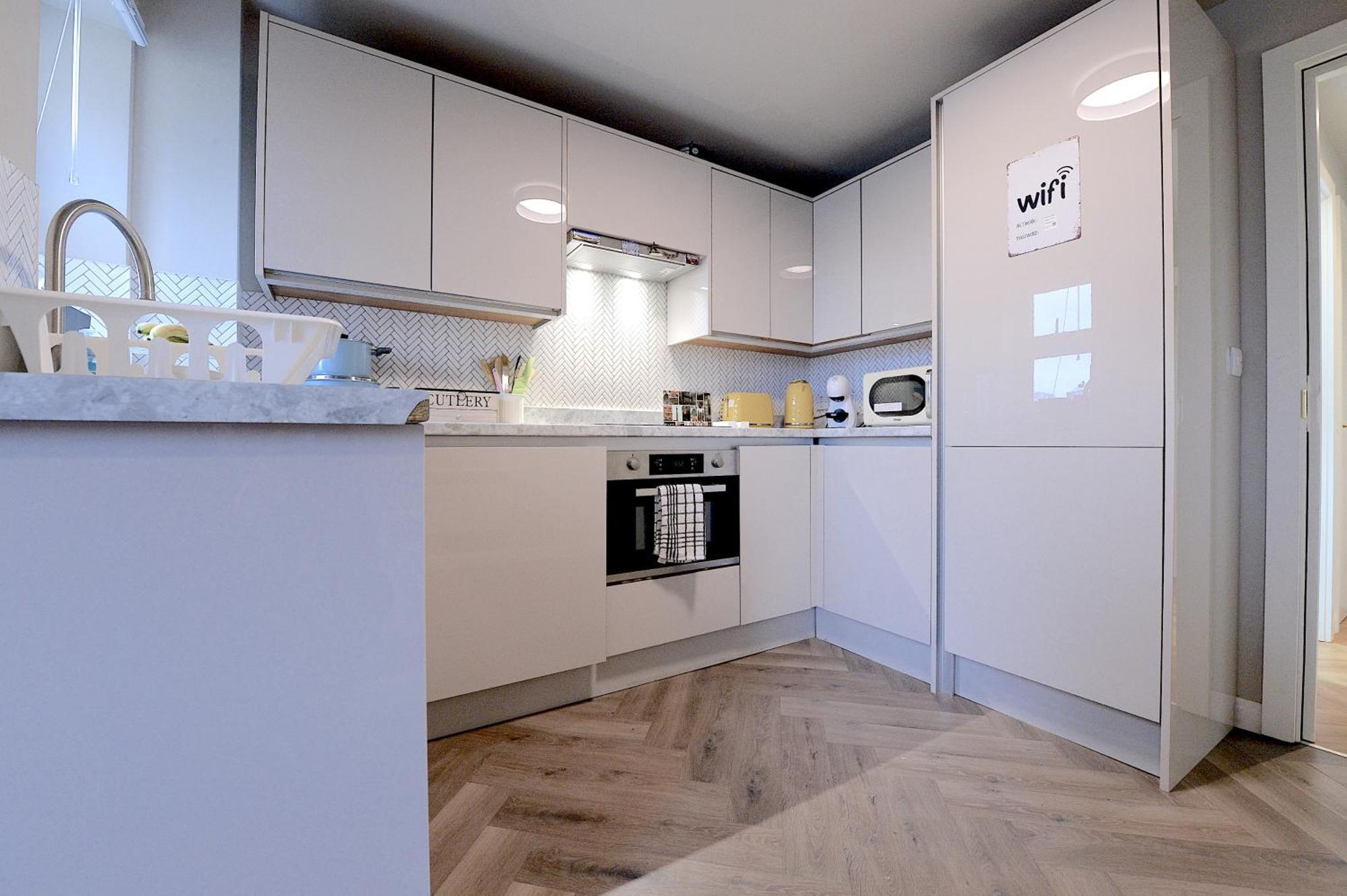 2 Bedroom Flat In Wood Green Piccadilly Line London Eksteriør bilde