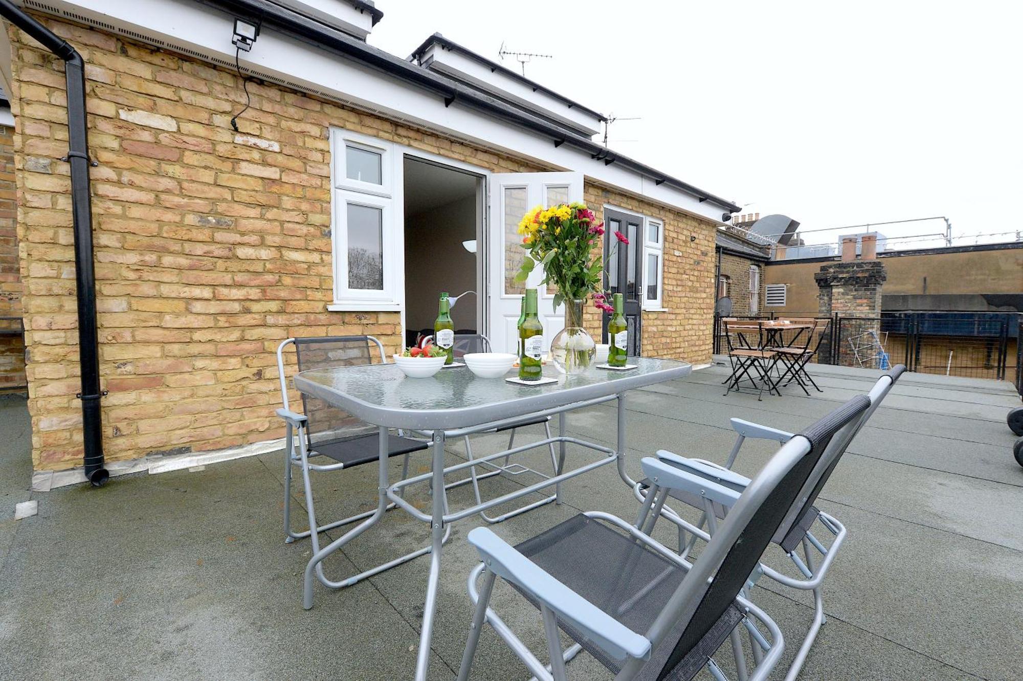 2 Bedroom Flat In Wood Green Piccadilly Line London Eksteriør bilde